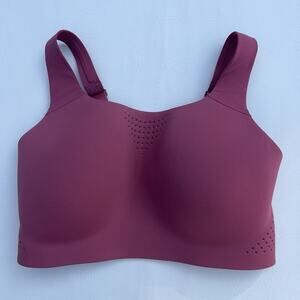 Victoria's Secret Sports Bra Size 34DDD Pink Featherweight Max Sports Bra NWT